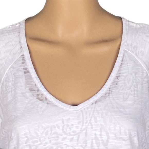 MIRACLEBODY by MIRACLESUIT white burnout fabric top over slimming tank top Large - Picture 2 of 13
